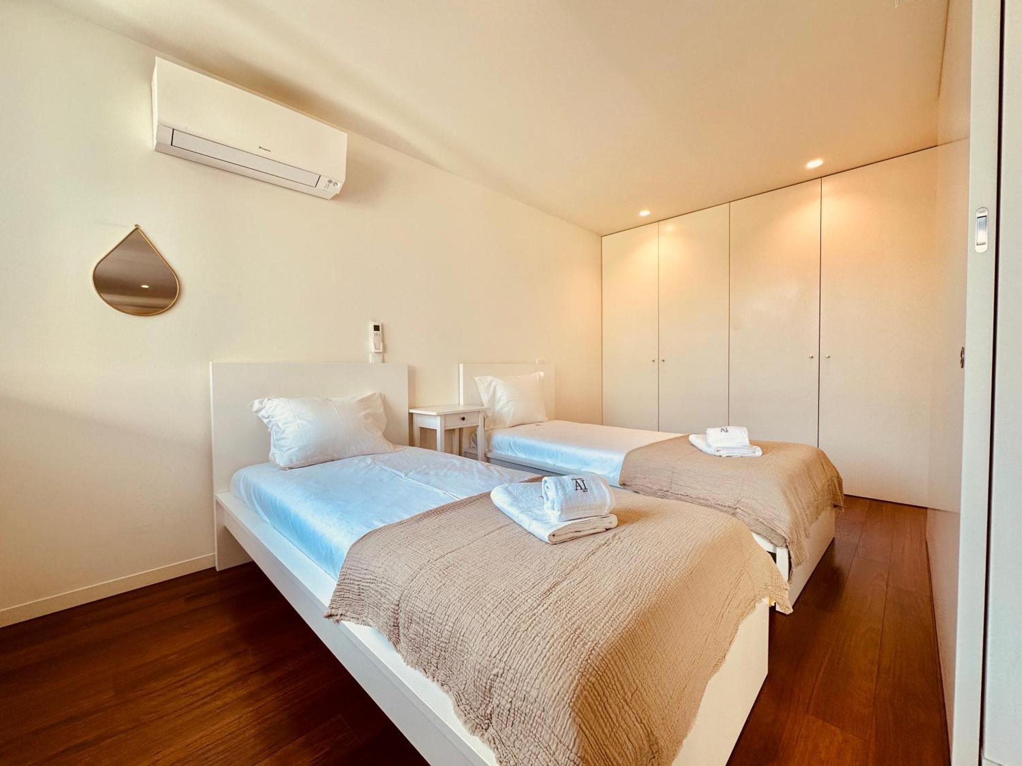 Bombarda 250 E Apartment Porto Bagian luar foto