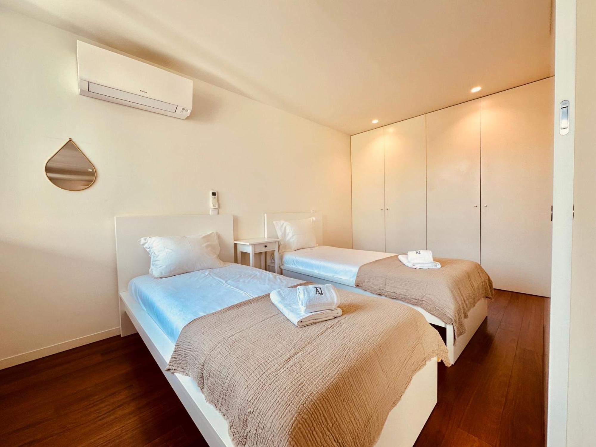 Bombarda 250 E Apartment Porto Bagian luar foto